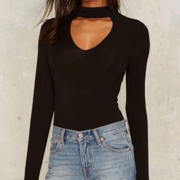 VENUS Tops - 💖HP💖  Choker V-Neck Long Sleeve Blouse